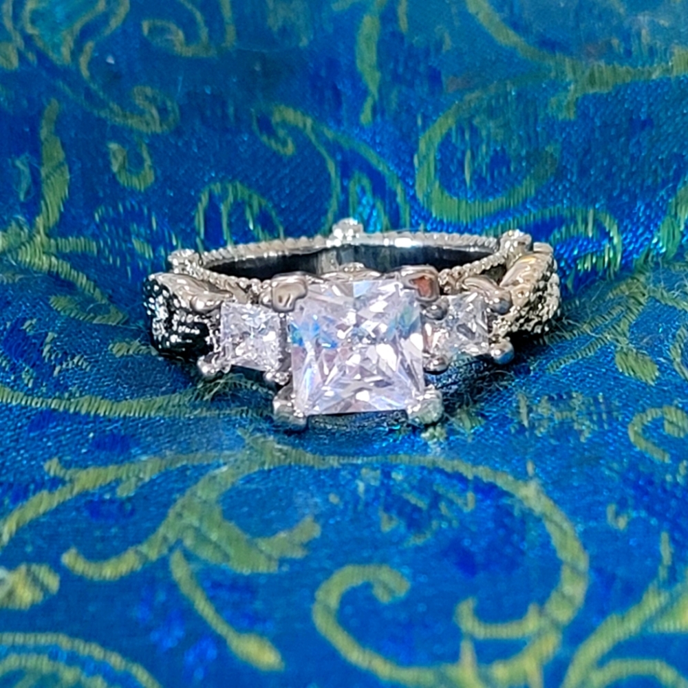 Vintage White Zircon Diamond Ring